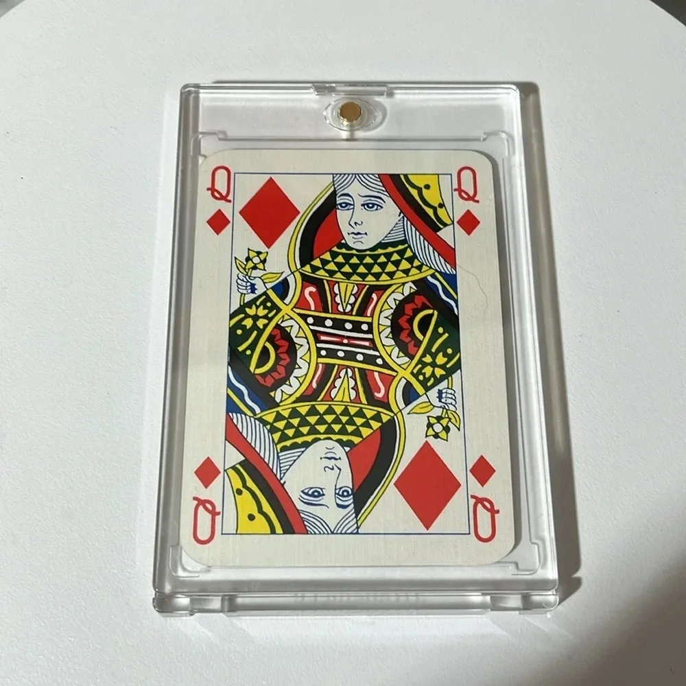 LOUIS VUITTON VINTAGE QUEEN OF DIAMOND PLAYING CARD KEYCHAIN. EUC - Picture 2 of 4